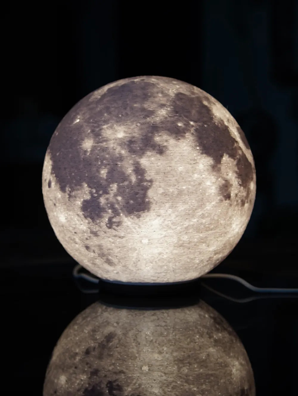 "Ay Lamba – Gecelerinize Büyü Katın" 🌙✨